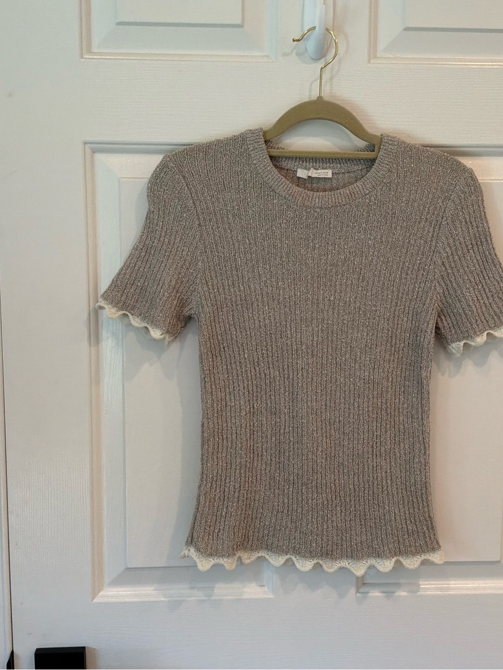 Zara Ribbed Short-Sleeve Sweater Top in Taupe with Cream Trim